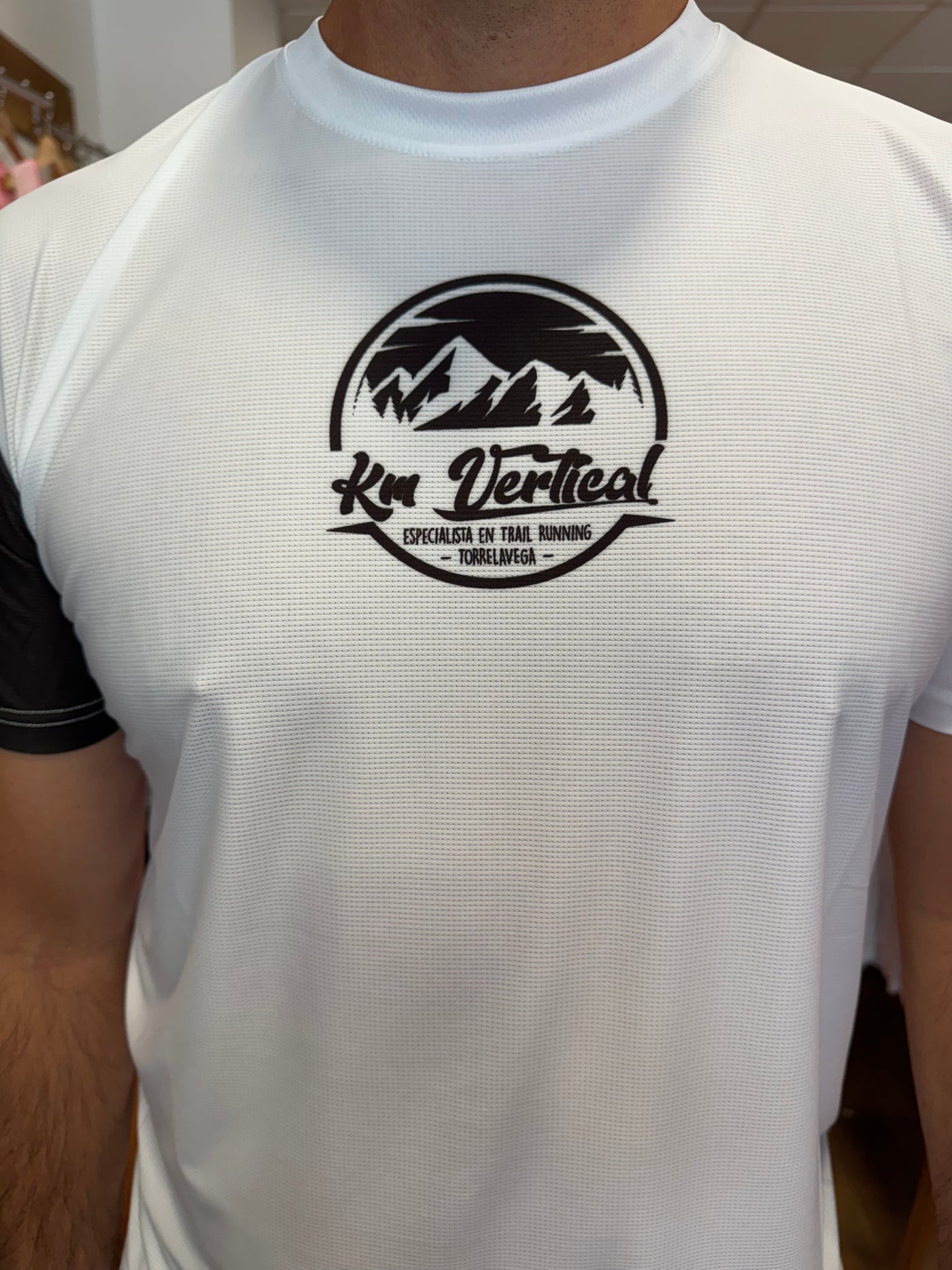 Camiseta Blanca de kilómetro vertical